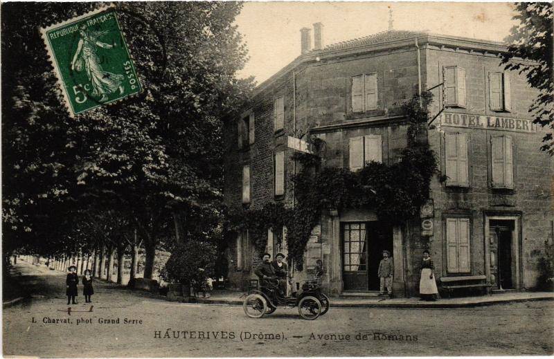 hauterives00.jpg