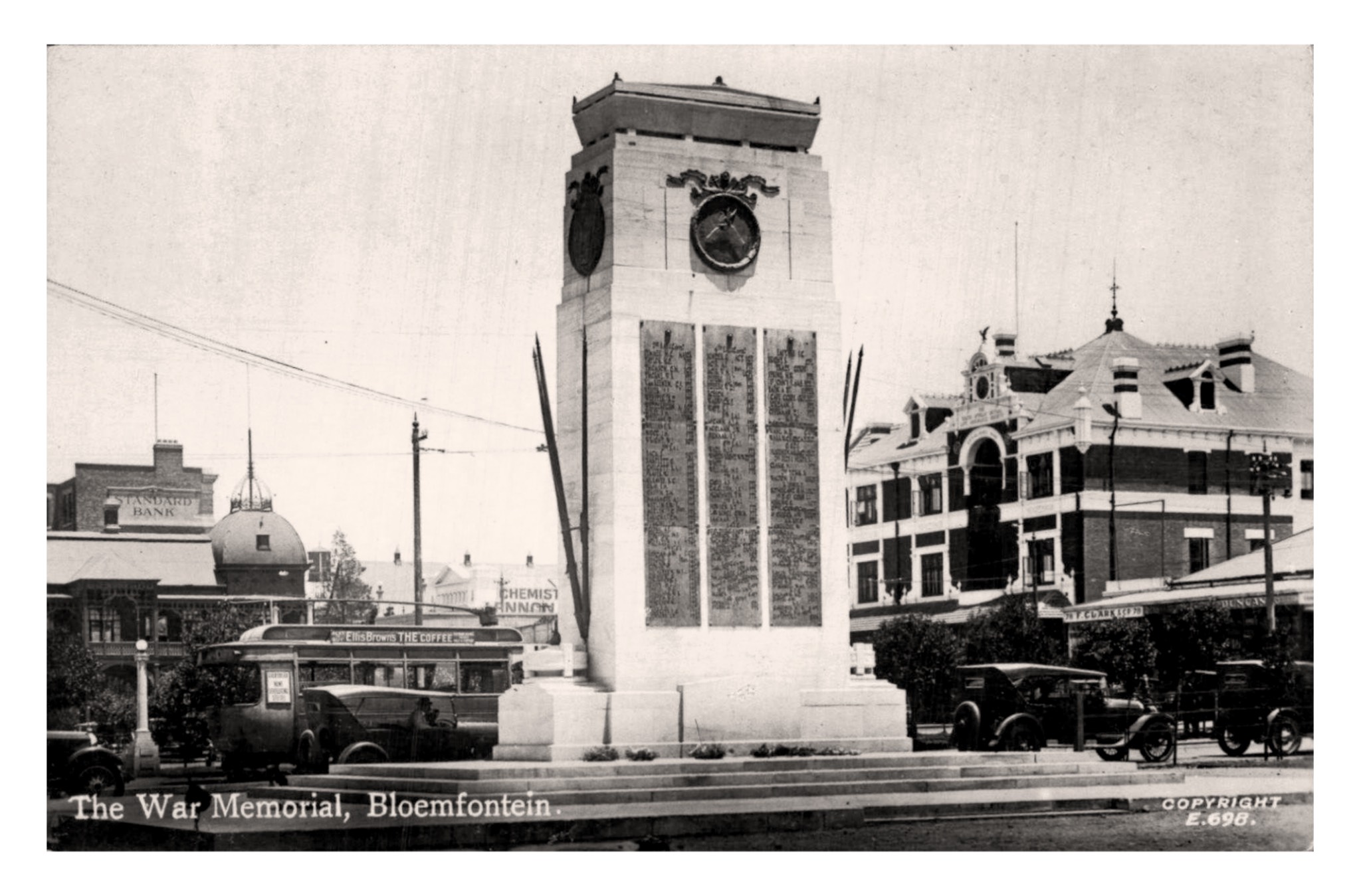 Bloemfontein (AFS) The War Memorial (ES 696).jpg