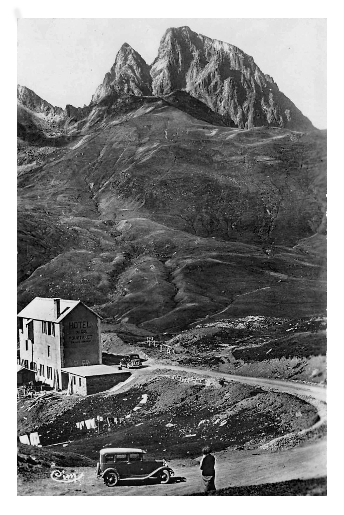 Hôtel d'Aubisque 2.jpg