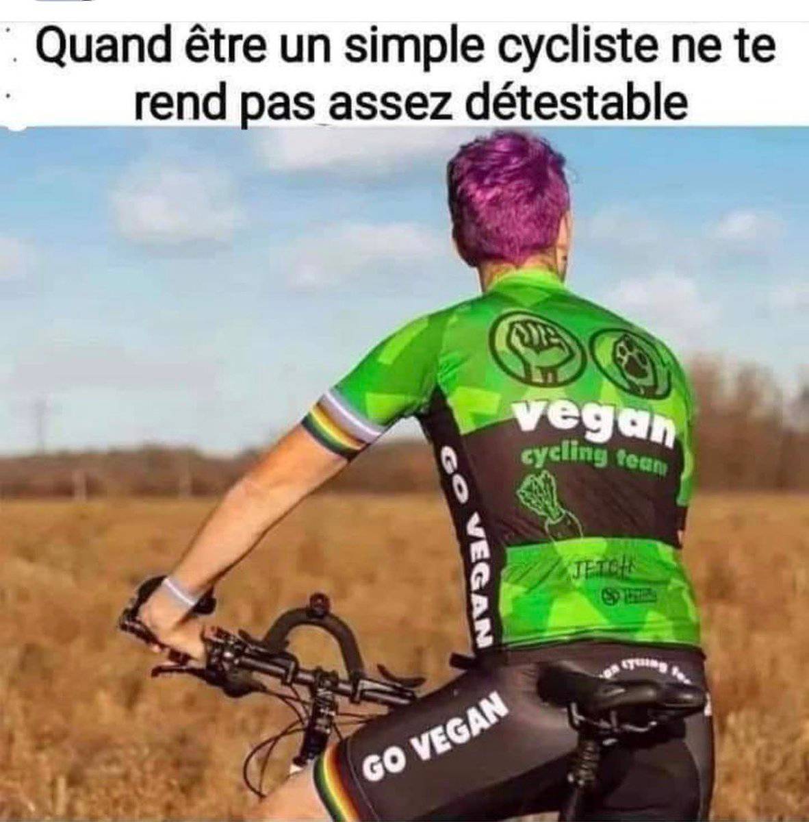 G9A9mcYWQAAc_f_.jpg
