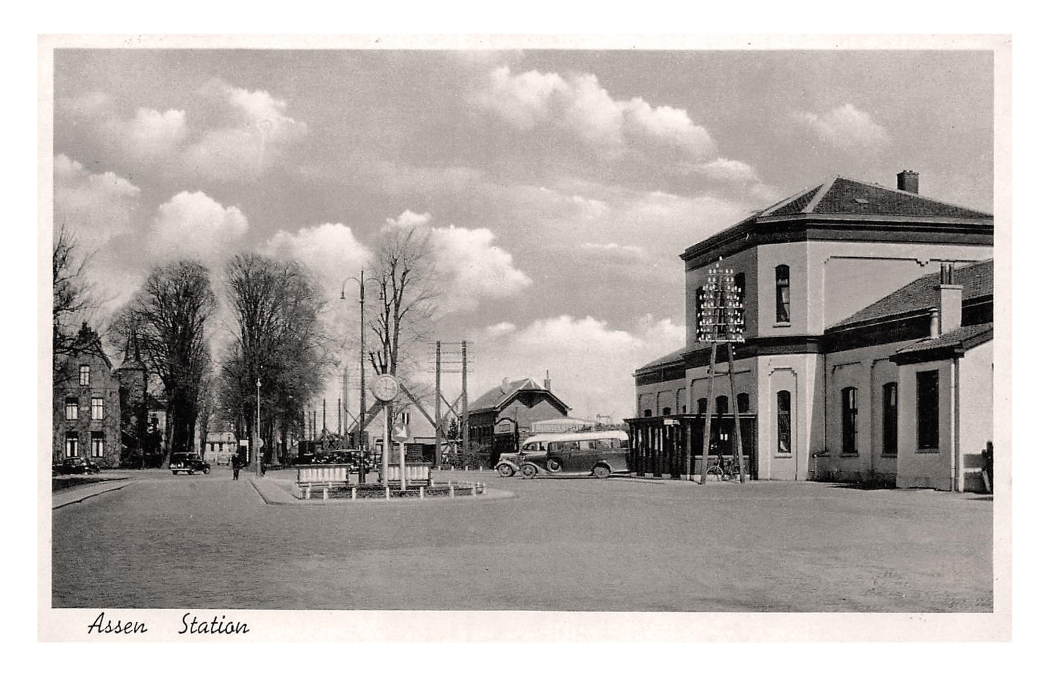 Assen, Drenthe (NL) la gare.jpg