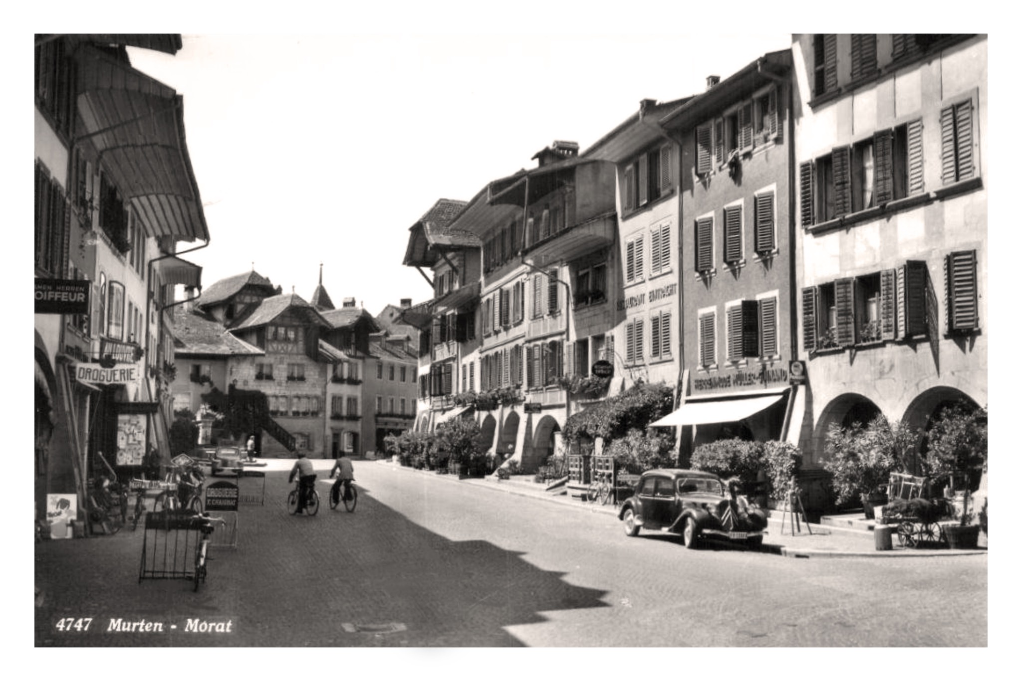 Murten Morat, Fribourg (CH) (Marcel Rouge, Lausanne 4747).jpg