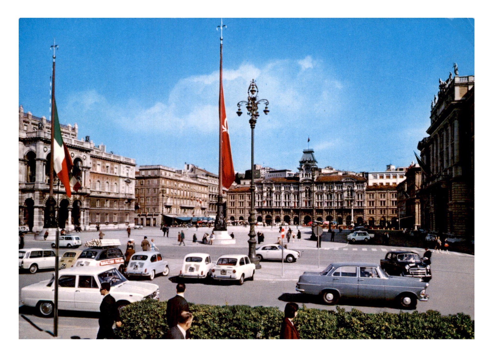 Trieste, Frioul-Vénétie Julienne (I), Place de l'Unité Italienne.jpg