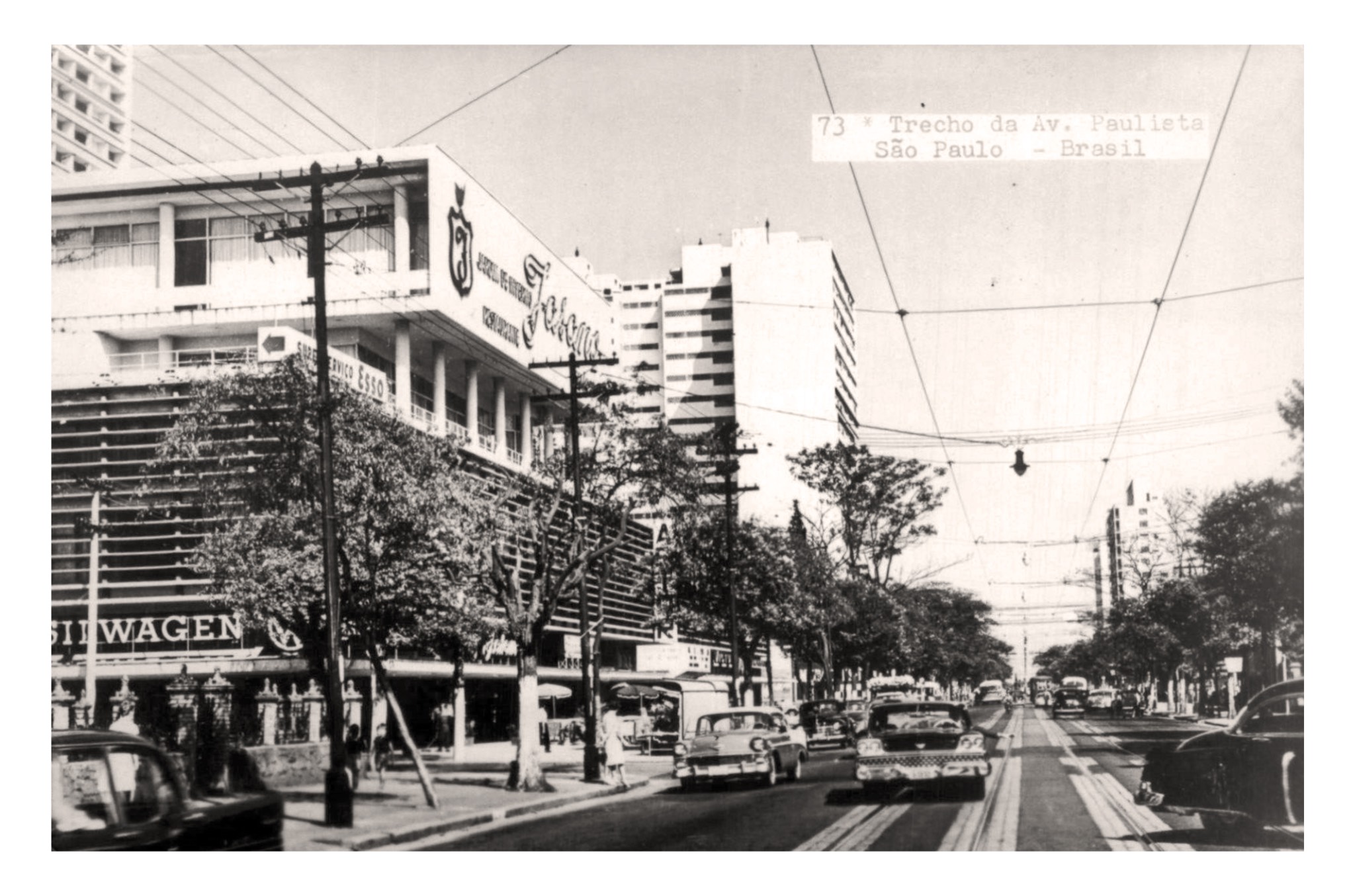 Sao Paulo (Brésil) Avenida Paulista.jpg
