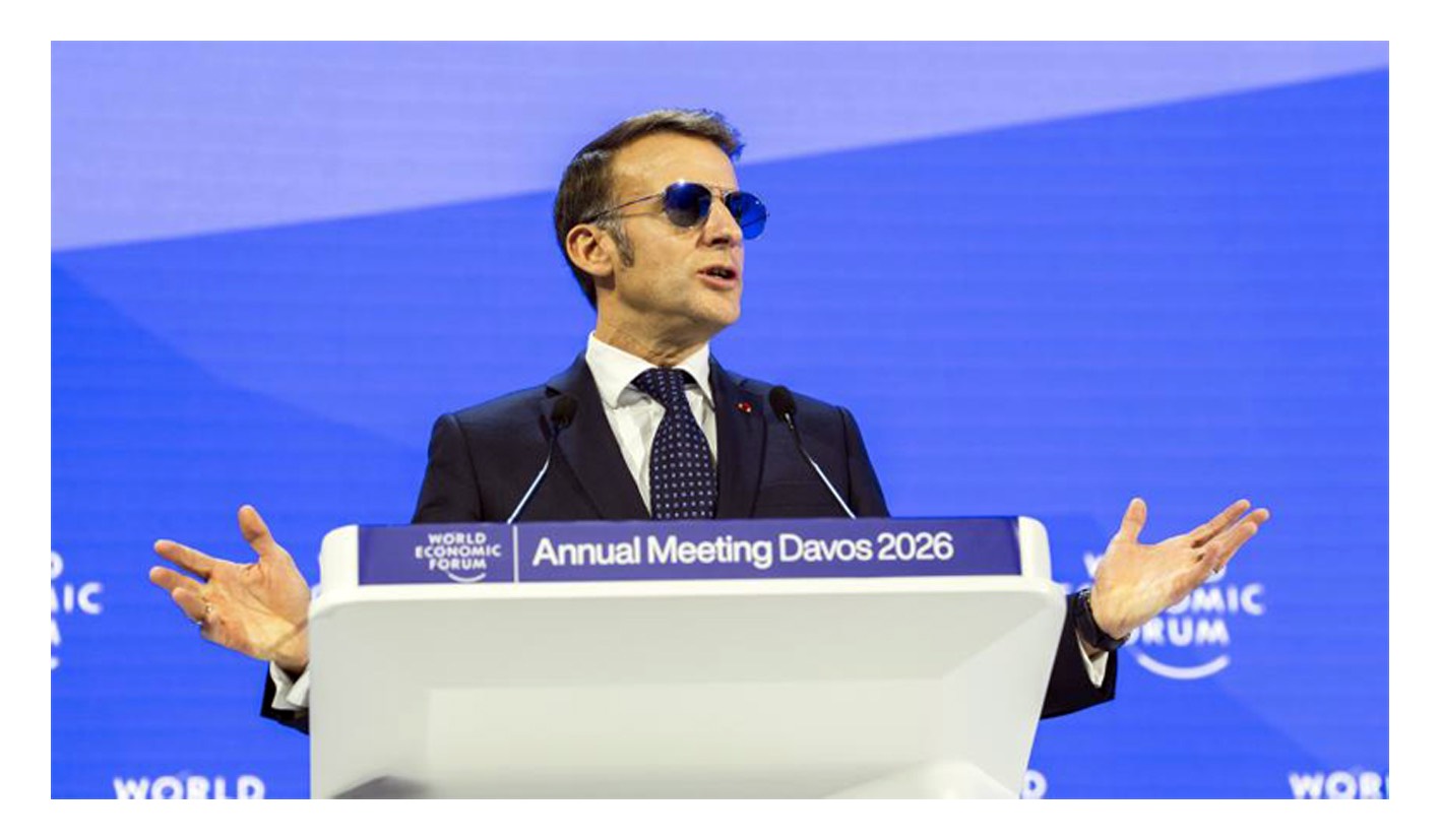 Macron Rayban.jpg