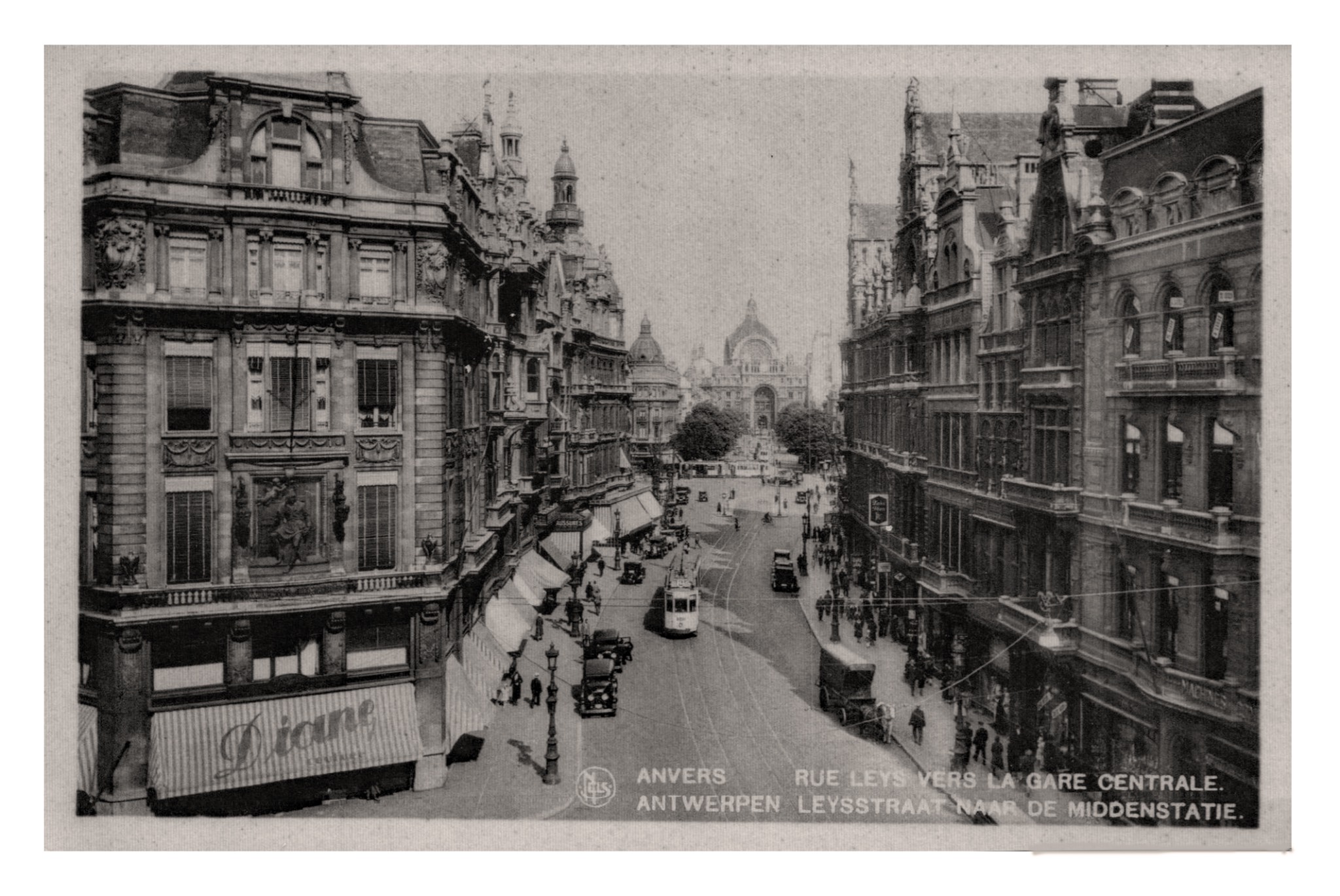Anvers (B) rue Leys vers la Gare Centrale (Nels).jpg