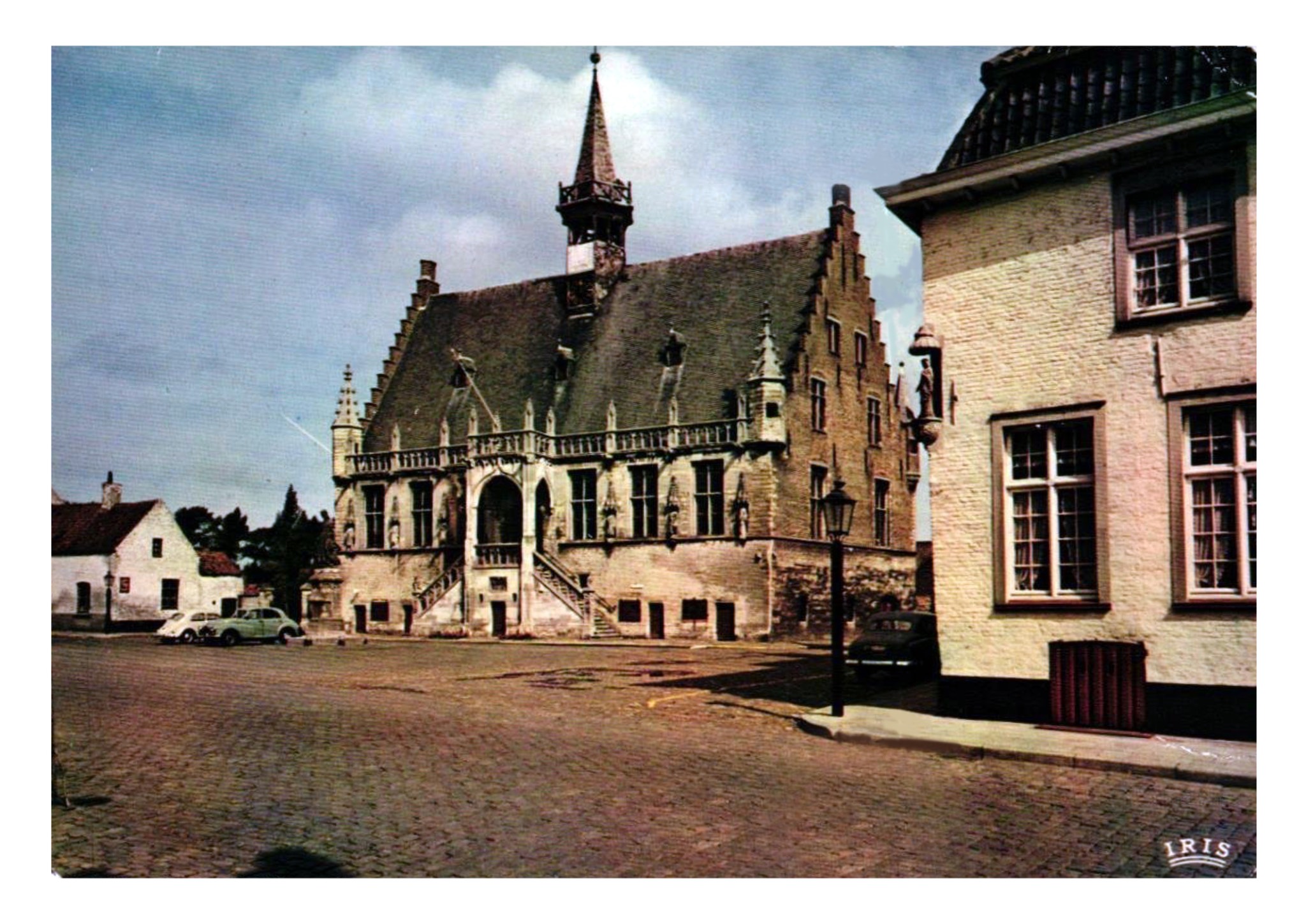 Damme (B), la Maison Communale 1 (IRIS).jpg