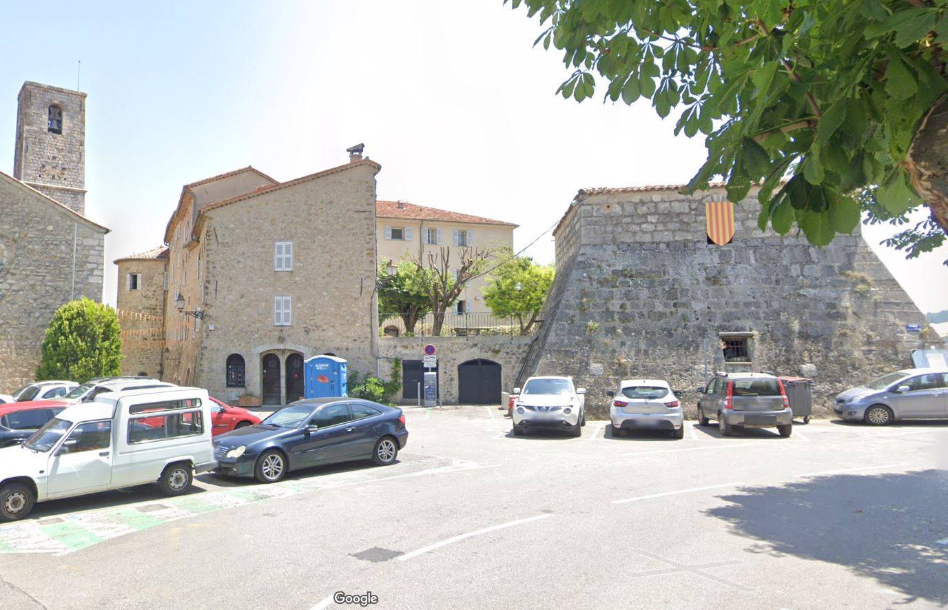 BAR SUR LOUP 01.JPG