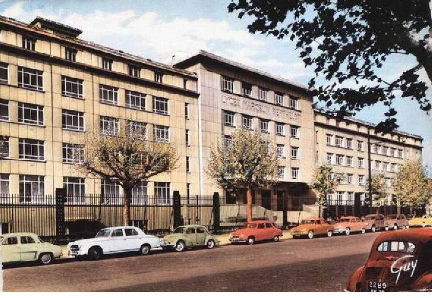 stmaurdesfosse00.jpg