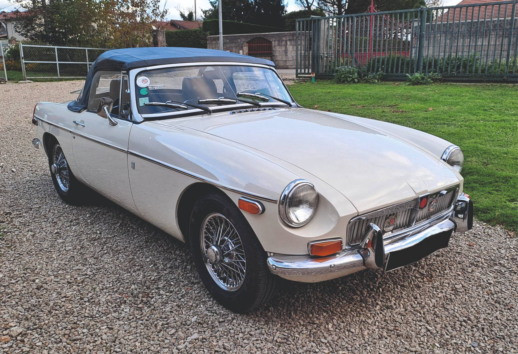 MGb 01.jpg