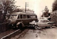 Accident_-_Simca_Versailles2C_Autocar.jpg