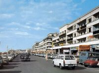 Berck_Plage_286229_-_Peugeot_404_Familiale.jpg