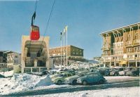 Chamrousse_-_Renault_4cv2C_Fregate2C_Dauphine___.jpg