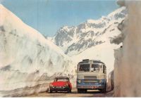 Col_du_Lautaret_-_Citroen_DS_rouge.jpg