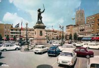 Dunkerque_-_Place_Jean-Bart_-_Fiat_850___.jpg