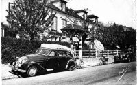 Juziers_287829_-_Peugeot_402.jpg