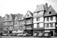 Lannion_282229_-_Place_du_Geneal-Leclerc.jpg