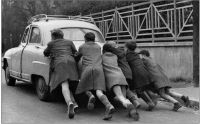 Panne_d_essence_-_Simca_Aronde.jpg