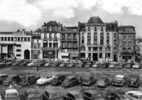 Poitiers_-_Place_Leclerc.jpg