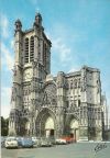 Troyes_281029_-_Cathedrale_Saint_Pierre_Saint_Paul.jpg