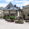 56-ROCHEFORT_en_TERRE_-_Place_du_Puits.jpg