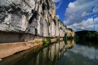 1600px-Chemin_de_halage_bouzies.jpg