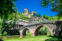 Belcastel-.jpg