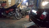 BentleyArnage_T2C_Benelli_SEI_and_Morgan_Three_Wheeler.jpg