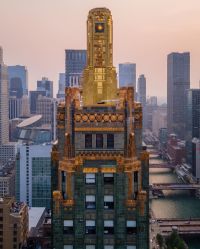 Carbide_and_carbon_building.jpg