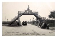 Lisieux2C_Circuit_de_la_Presse_19072C_la_passerelle.jpg