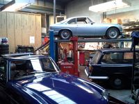 MGB_Coune2C_Triumph_Herald_estate_and_MGB_GTV8.jpg