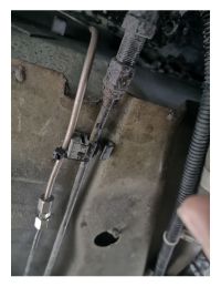 MG_F_reparation_canalisation_freins_4.jpg