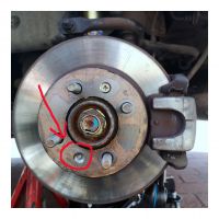 MG_F_vis_de_frein_cassee_en_douce_XP_Racing.jpg