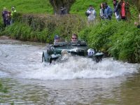 Mg_amphibie_2~0.jpg