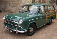 Nom du fichier=Morris_Oxford_Traveller_1955_7988405207.jpg
Taille du fichier=355Ko
Dimensions : 1599x1108
Ajouté le : 31 Janvier 2018 Morris_Oxford_Traveller_1955_7988405207.jpg