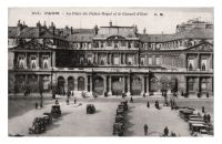Paris_Place_du_Palais_royal_28CM_21329.jpg