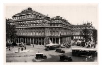 Paris_Place_du_Theatre_Francais_Yvon.jpg