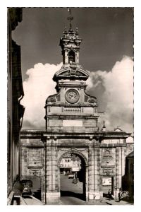 Pontarlier2C_Porte_Saint_Pierre.jpg