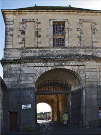Porte_Campani_St_Martin_de_Re.jpg