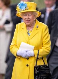Nom du fichier=Queen.jpeg
Taille du fichier=79Ko
Dimensions : 706x960
Ajouté le : 17 Novembre 2018 Queen.jpeg