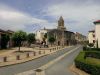 Saint-Saturnin_et_son_eglise_romane.jpg