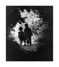 The_walk_to_paradise_garden_22C_Eugene_Smith_1946.jpg
