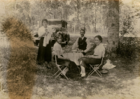 Nom du fichier=Yvres_et_M__Paul_picnic~0.png
Taille du fichier=1830Ko
Dimensions : 1207x861
Ajouté le : 16 Décembre 2018 Yvres_et_M__Paul_picnic~0.png