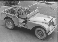 central_steering_Land_Rover.png