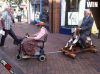 elderly-couple-win-can-still-have-fun.jpg