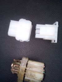 mgb-connecteur2.jpg