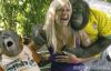 normal_blonde-et-singe.jpg